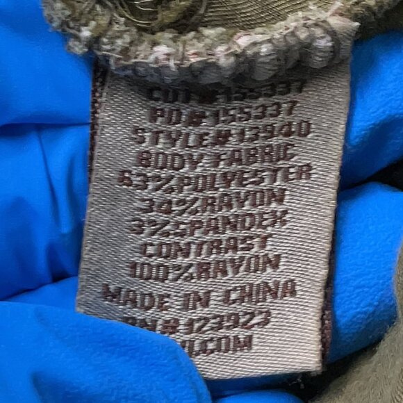 XCVI Size M Lightweight Rayon Blend V Neck Green Thermal top Awesome and Fun! - Picture 5 of 5